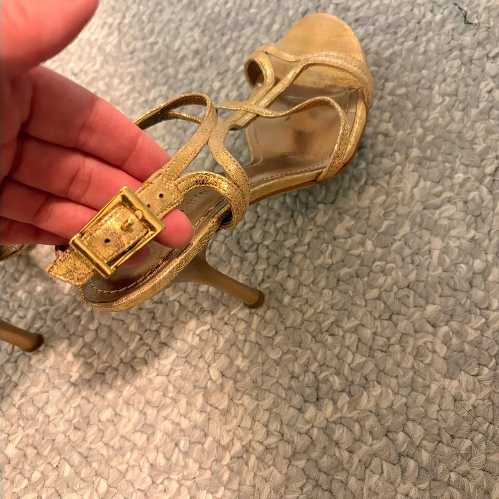 Gianni Bini Gold Heels - Picture 2 of 4